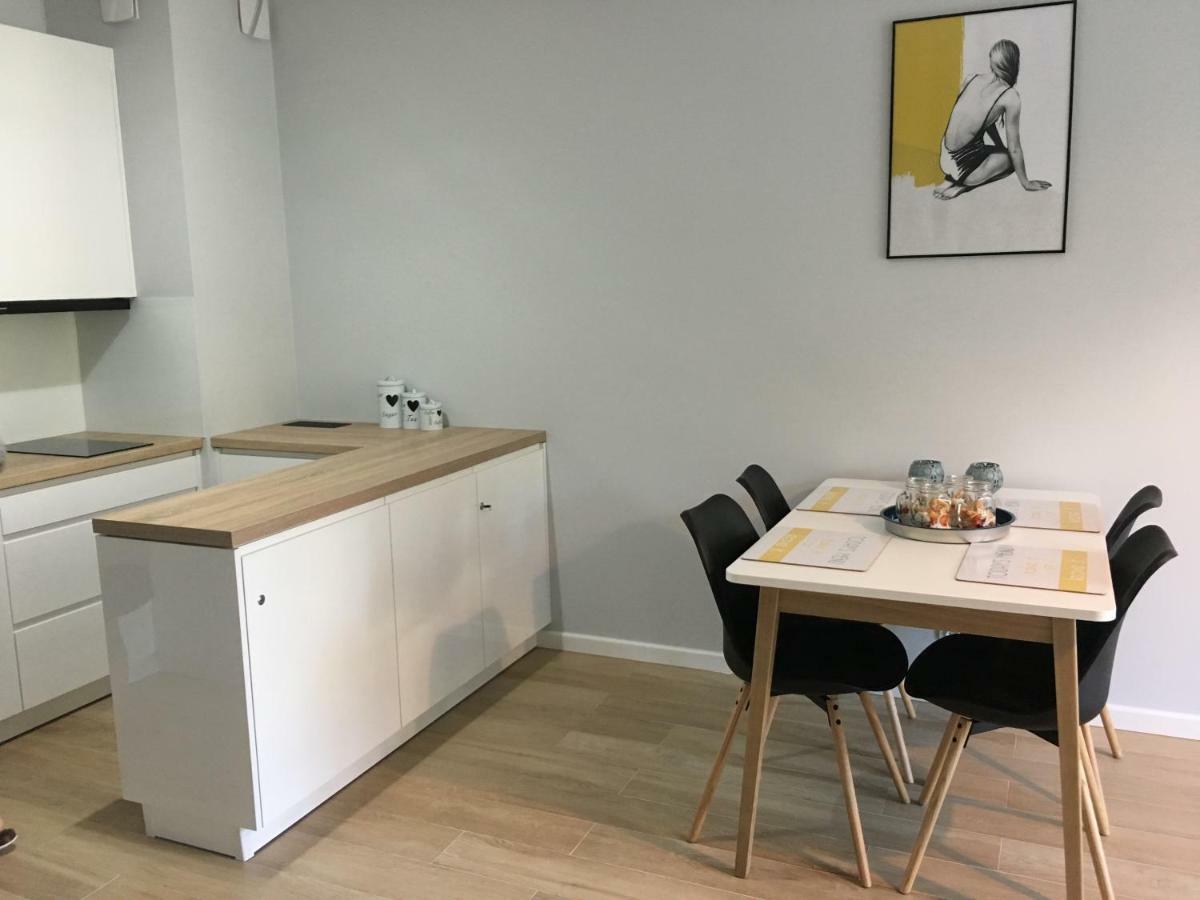 Apartament Sloneczny Dwie Sosny Ustronie Morskie Exteriör bild